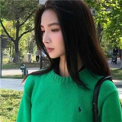 摇曳百合 暑假时光 在线观看封面
